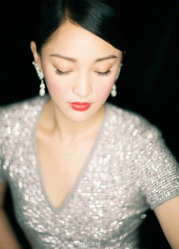 周迅也掉了面部浮肿的坑!这个隐藏的颜值杀手你还不留意?