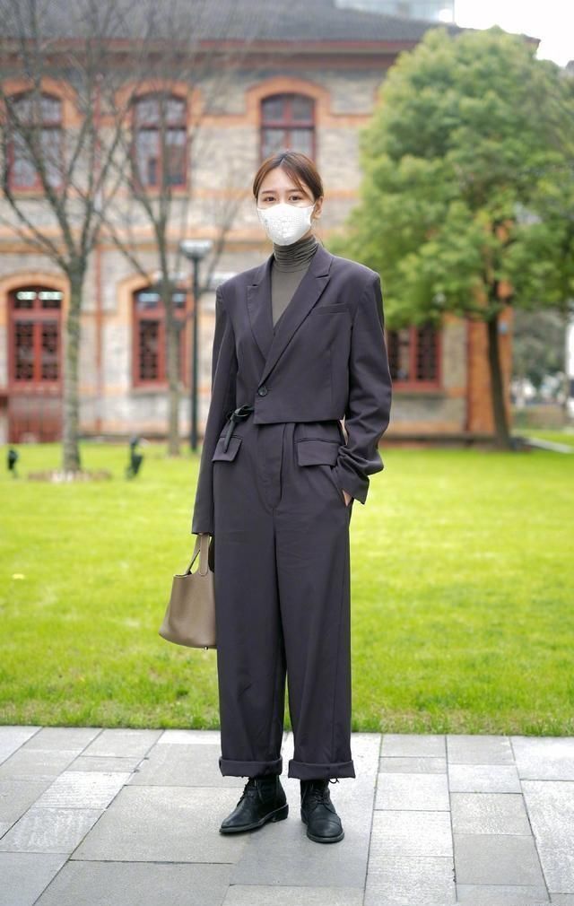  『再为』别再为穿什么裤子而烦恼了！今年流行的都在这，实穿效果特别棒