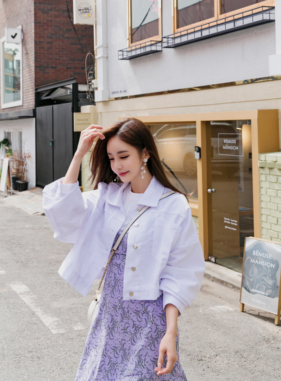 女神孙允珠，紫罗兰月牙花瓣春绒折叠吊裙