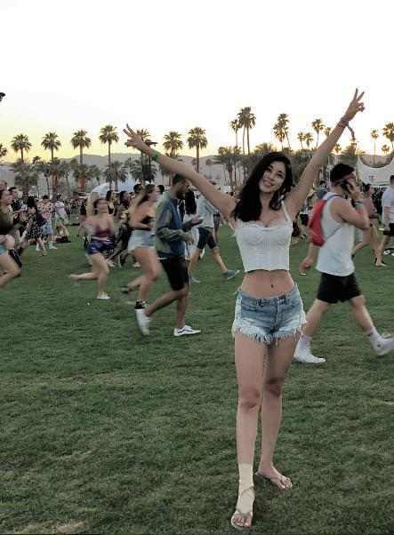 街拍: 气质典雅, 性感的身材, “国民老公”这才是亚洲女性的美!