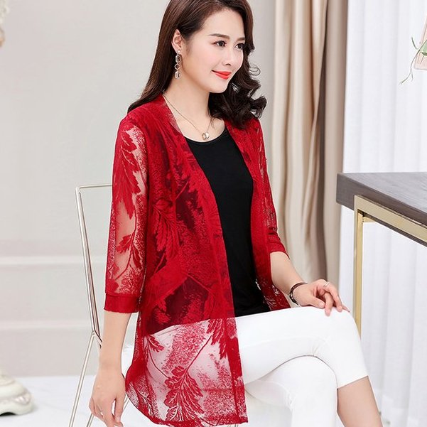 初秋季节别乱穿了，现在都流行“洋气衫”穿上显瘦又减龄呢