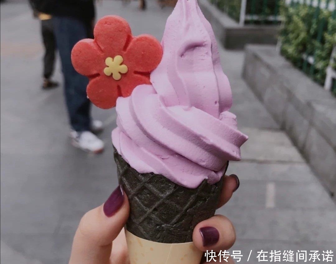 很火|最近很火的“紫薯香芋”美甲,看着浪漫又显手白,温柔女生必备~