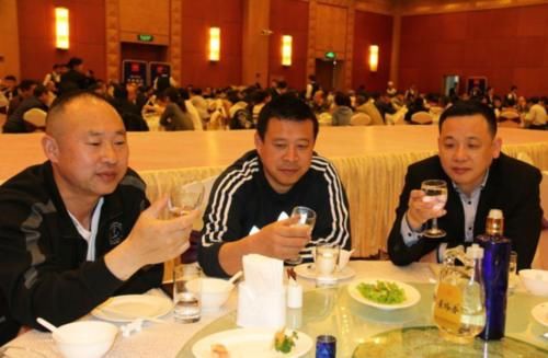  『技巧』饮酒最好不要太随便，学会5个常识技巧才是王道，掌握住吃不了亏