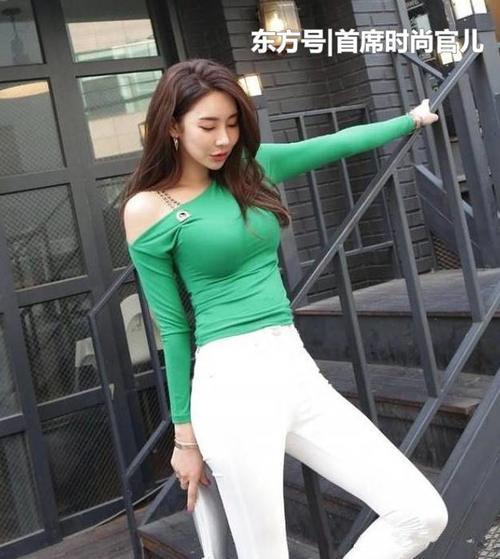 紧身打底裤：高挑有型的时尚女孩，尽显女人窈窕身姿！