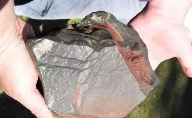  「玉石」谁说老外不玩奇石, 看看国外的石头市场是啥样!