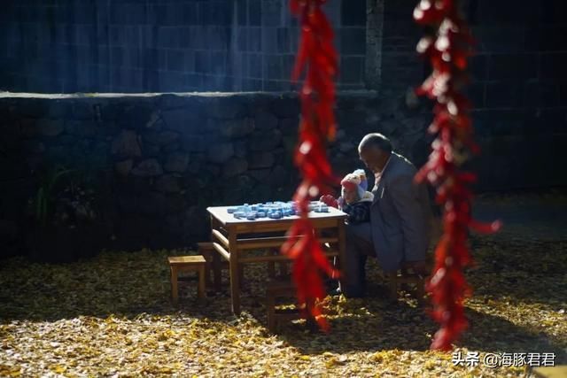 云南的秋天来了，这个小村又要开始搞“黄色”