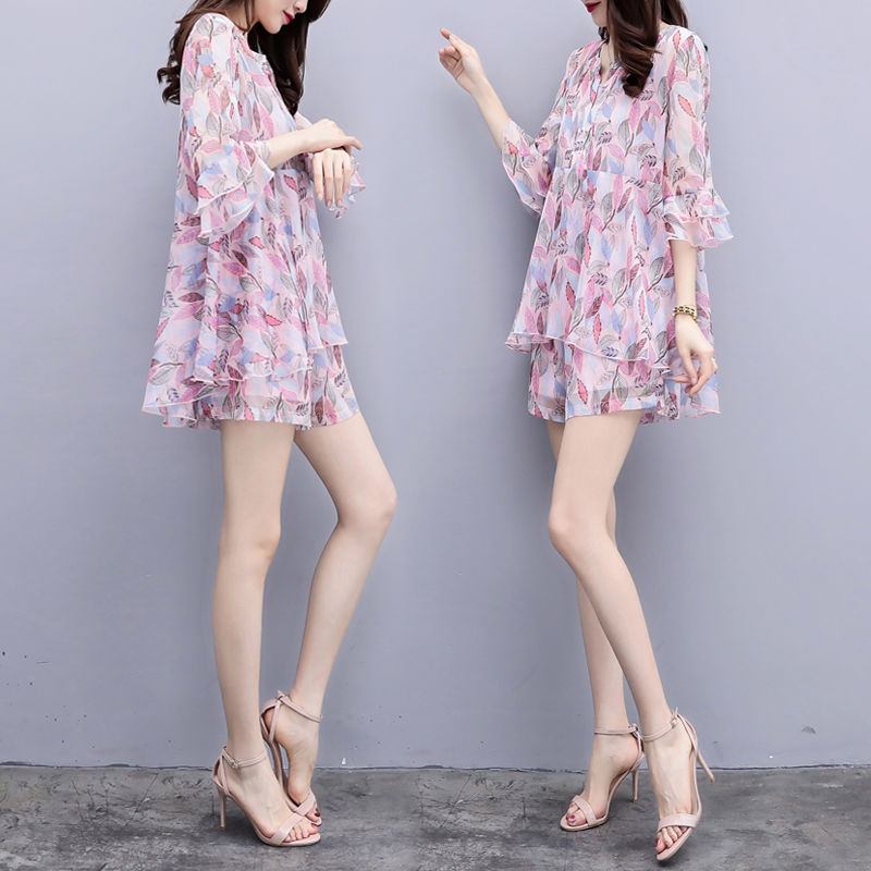 小个子女生，三伏天少穿裙子，刚刚上新的阔腿短裤套装，美爆了