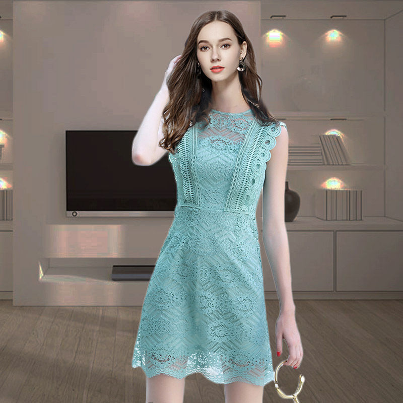 奔四奔五特显老?11款洋气新款美裙，修身显瘦又减龄，美炸了