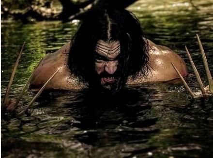 [男子]法国男子痴迷金刚狼，追星追出一身肌肉