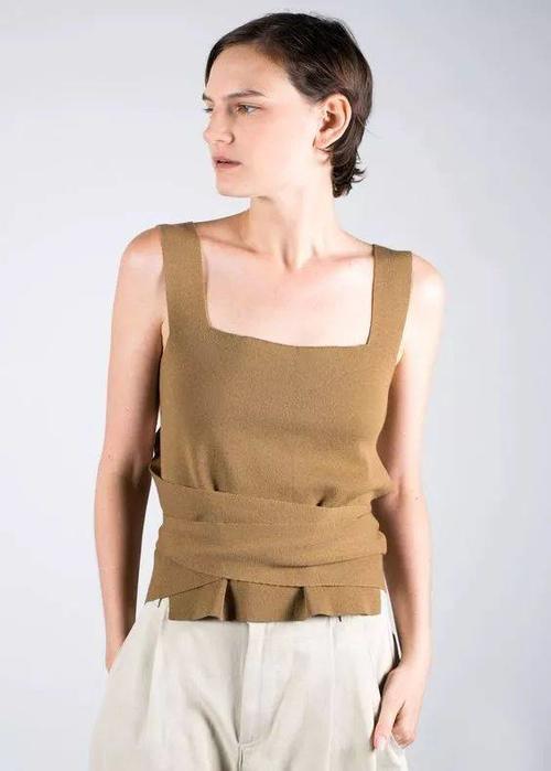 淡漠色穿搭，最高级的穿搭~