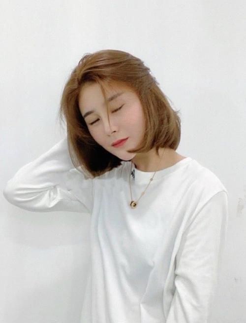  『奶茶』相比韩式蓬蓬头，不需要打理的“奶茶头”，其实更受女生喜欢！