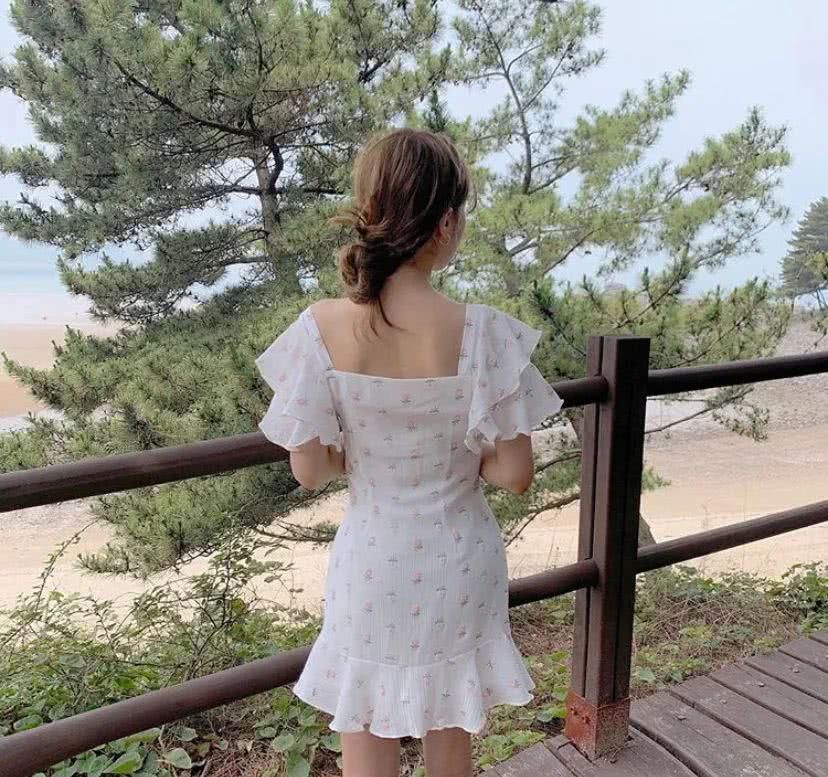  #简直#“瘦瘦裙”什么鬼？显胸大、显脸小，简直撩翻了！