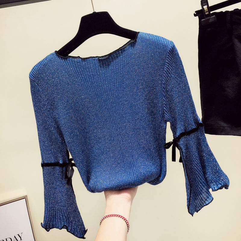 难怪8090后都不穿裙子了，当下流行这样的毛衣，洋气又保暖