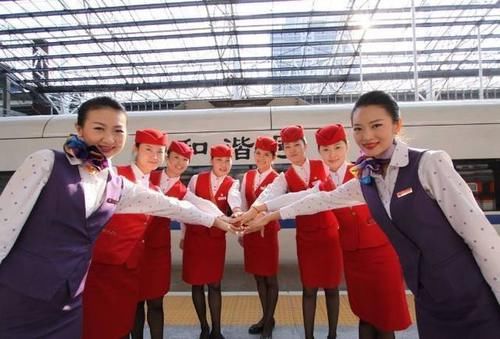  离职率：为什么高铁乘务员，离职率那么高？辞职女说出真相，最