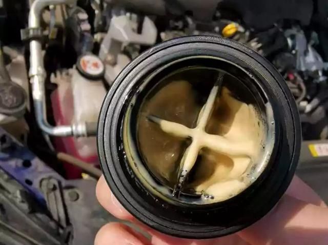  『机油增多』与其谈“机油”色变 不如吃颗“定心丸”