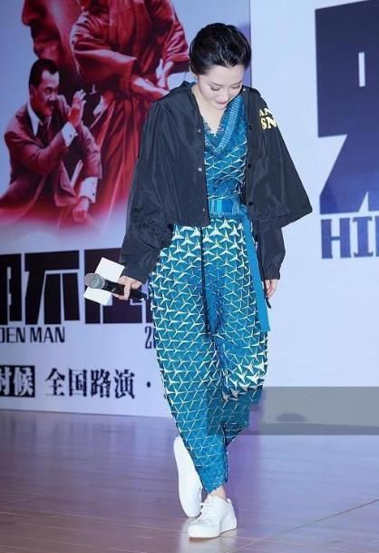 许晴穿连体裤，刘涛穿连体裤，区别真大，网友：不敢相信她40岁了