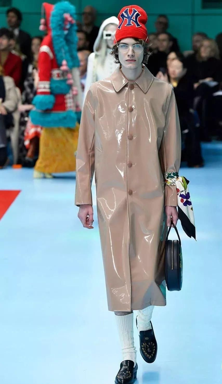 不能当首饰的腰带不是好丝巾，万能胶单品了解一下?