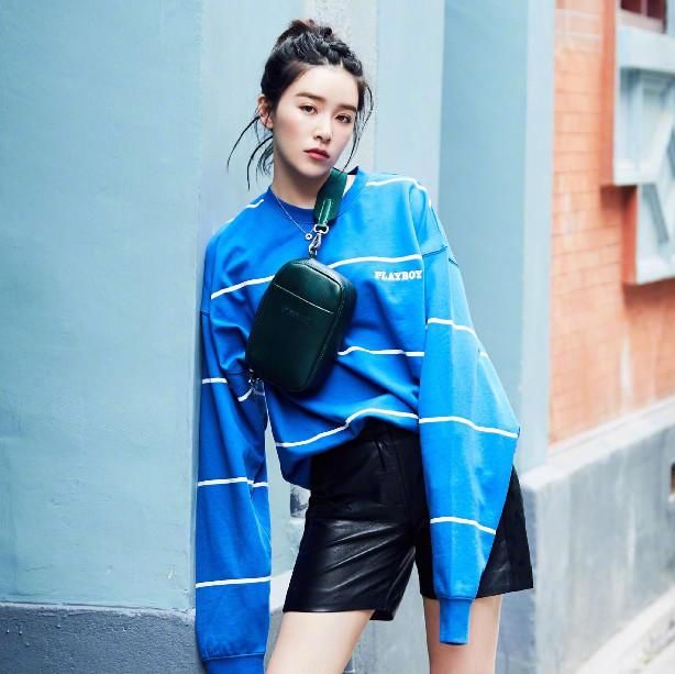 阚清子怎么受得了，脚踩着“牙签”恨天高，看着都替她疼！