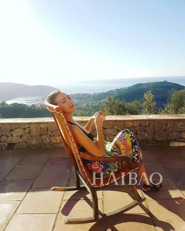 最易借鉴的法式风格!时尚摄影师Adeline Mai私服合辑:这张英气