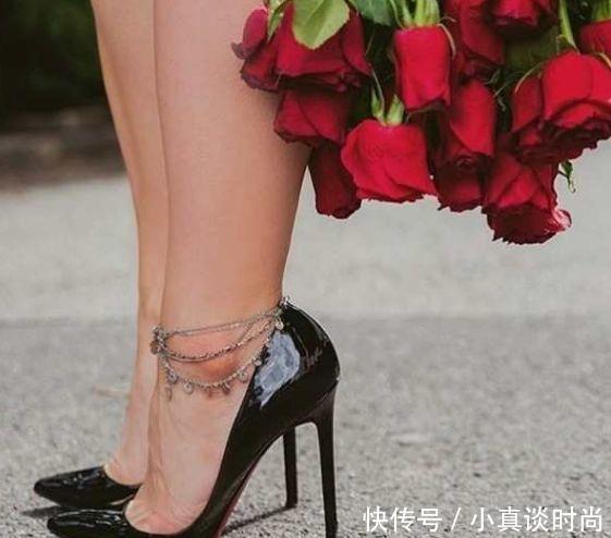 美女穿一双细高跟鞋,总是忍不住想多看几眼!!