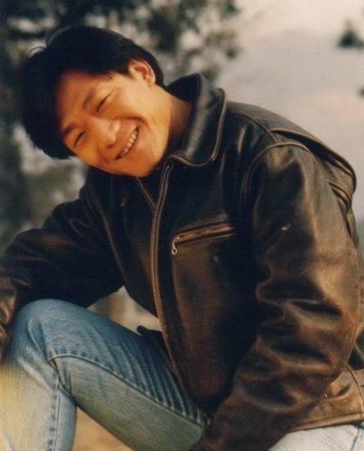  工作@本是90年代当红歌星，执意转行做演员，谢东因糊涂毁了自己的人生