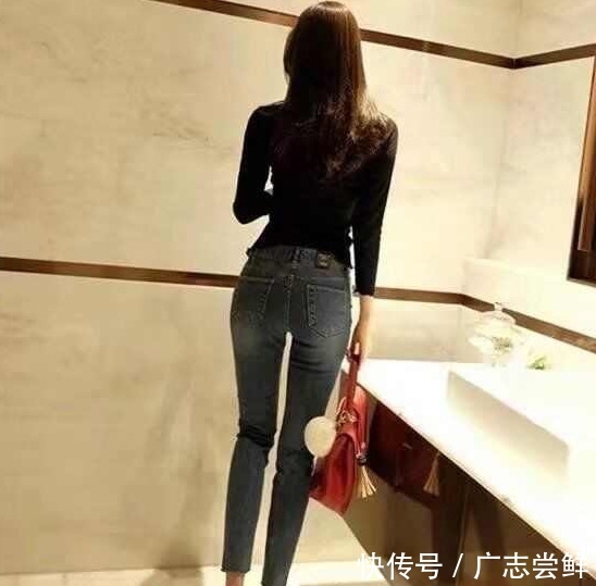  [风采]时尚靓丽的牛仔裤美女，穿出自己的风采！