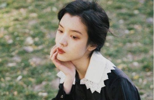  『中短直发发型』聪明妹纸选择剪齐肩发，留储能量，又不失时髦