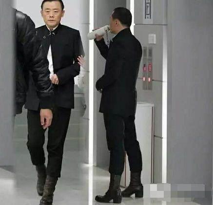 谁说高跟鞋只能女生穿，刘德华穿上高跟鞋经典，鹿晗竟毫无违和感