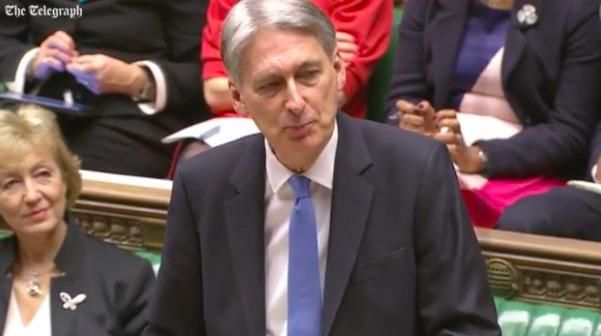 税收冲击 每月四千套租赁房产被售卖 租房者面