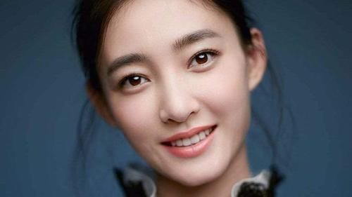  #技巧#女人不会化妆没关系，教你3个小技巧，“素颜”出门也好看
