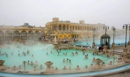 此国物价比西欧低一半，却比法国浪漫比瑞士美，让多少人想移民！