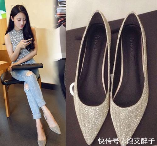 「搭配」走在悠然时光里,平底鞋穿着舒服,也能穿出高跟鞋的好身材和气场