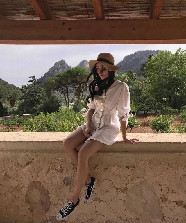 运动鞋■腿粗身高158cm，却靠穿搭增高10cm+！轻熟风的样板教材来了！，史上最省钱亚裔博主