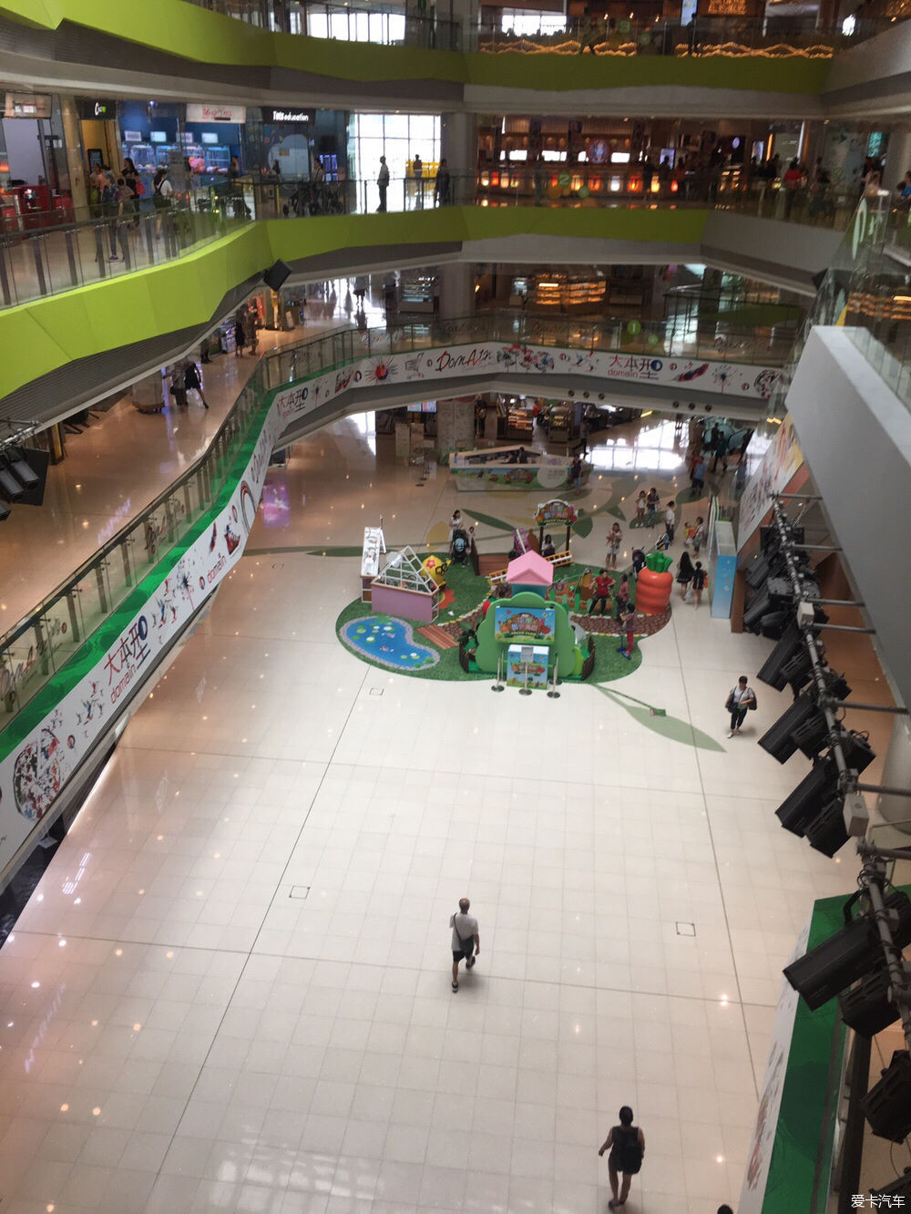  「儿童乐园」一个香港普通家庭的一天