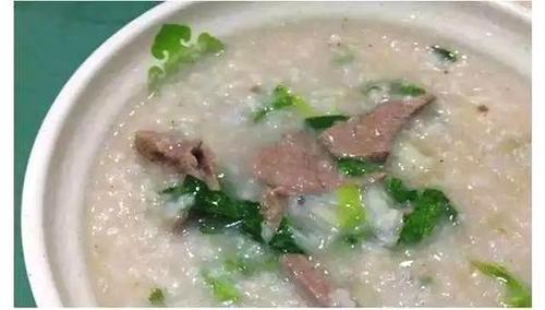 担心手机、电脑伤眼睛？这6款药膳可以帮你缓解！