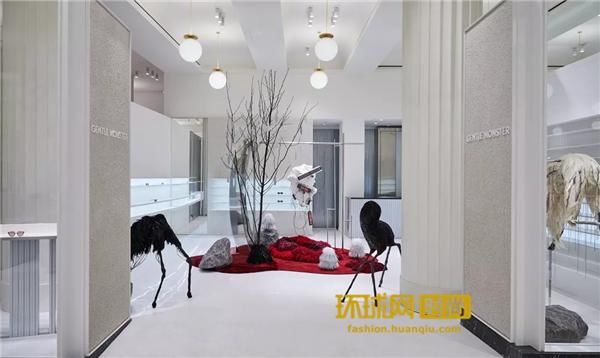 Lady聊聊出席Gentle Monster伦敦旗舰店开业礼,外星人学功夫还真