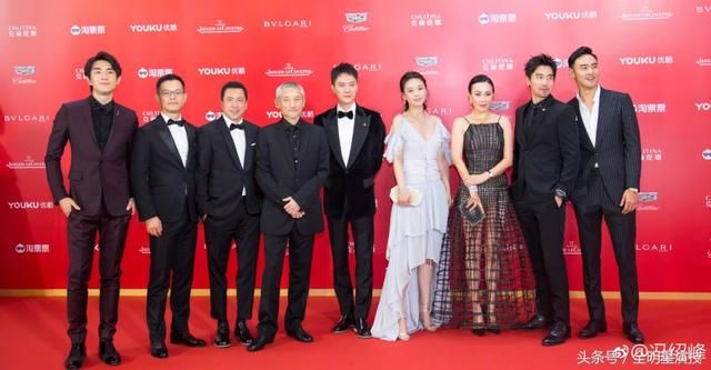 明星炒作套路越来越高明，吃瓜群众全部被蒙鼓里，赵丽颖无辜躺枪