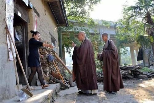 释永信“反面教材”？最清贫寺庙，视金钱为粪土，不设功德箱