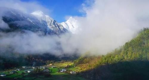 朝圣之路，探寻圣洁的梅里雪山