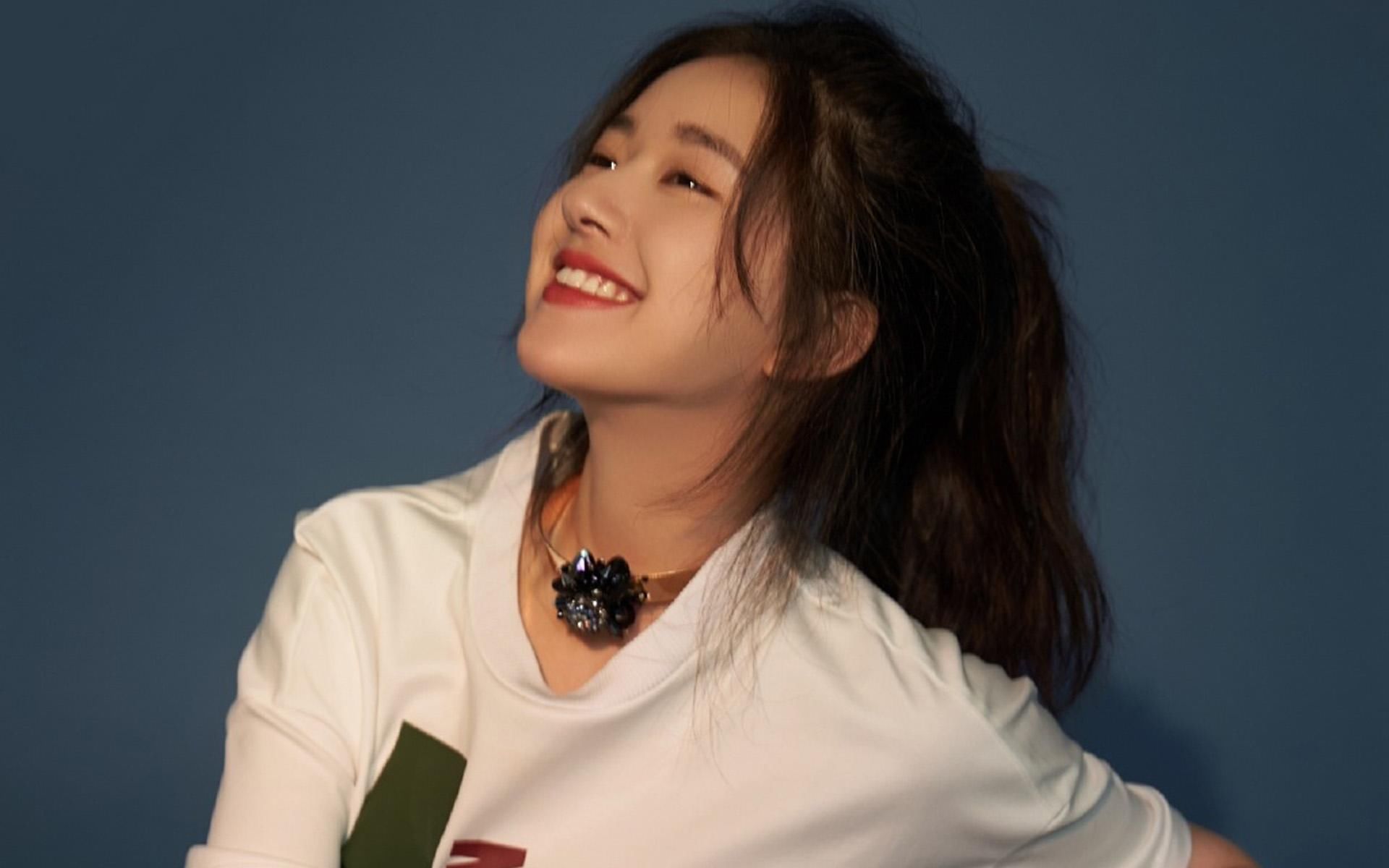 赵露思时尚写真图片桌面壁纸