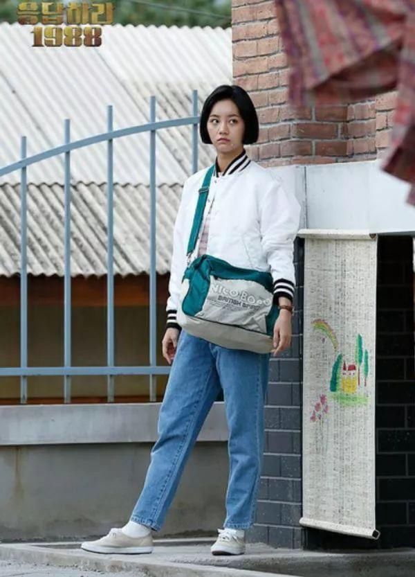 阔腿裤也太好看了!9分裤+平底鞋，这对CP今年很火!