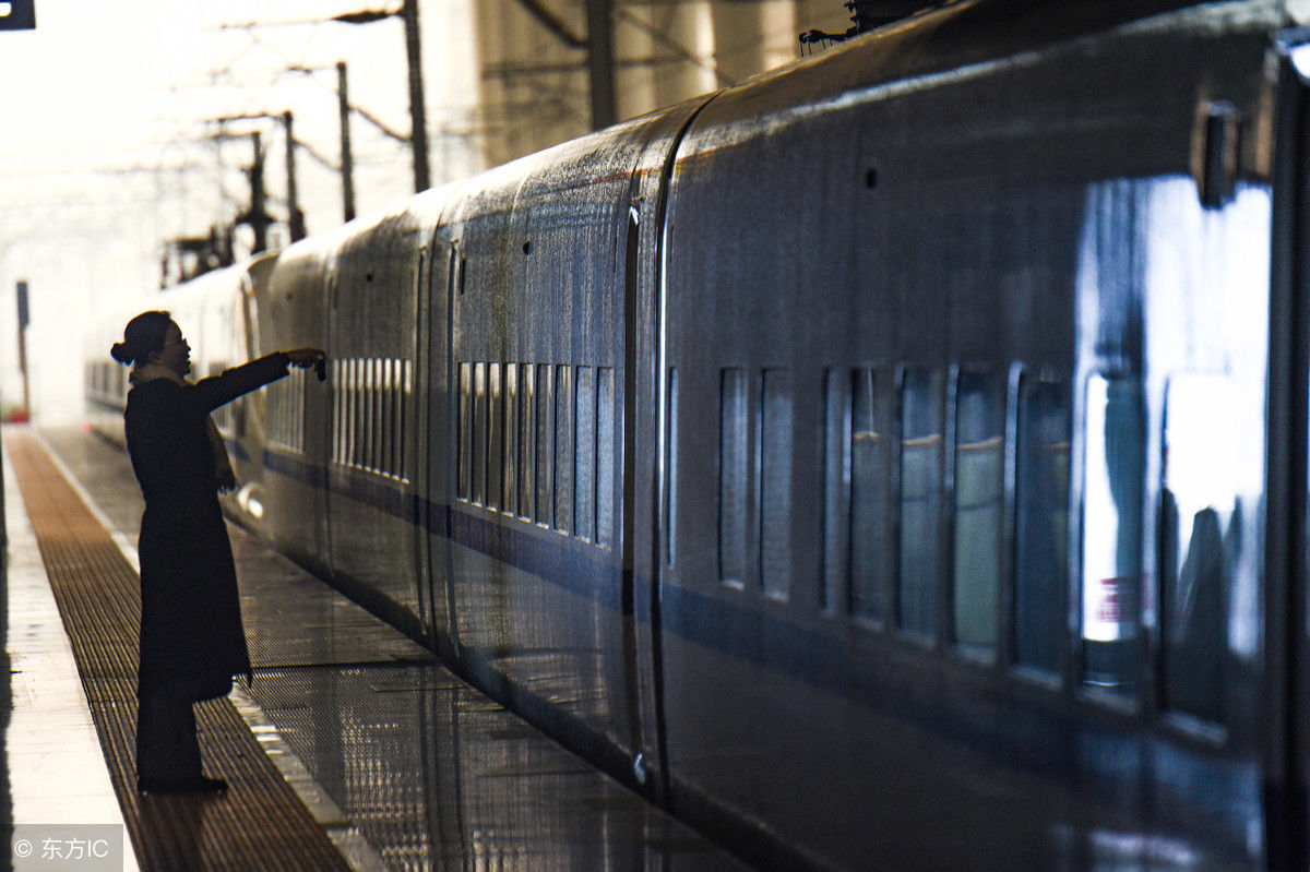 中国西部最繁忙的高铁线:每天有164趟高铁，就在成都