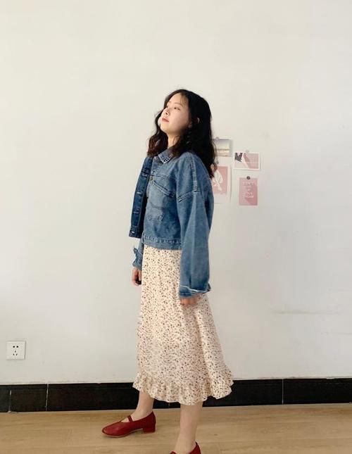  女生@小个子女生不知道怎么穿？记住这5个技巧，轻松“长高”十公分