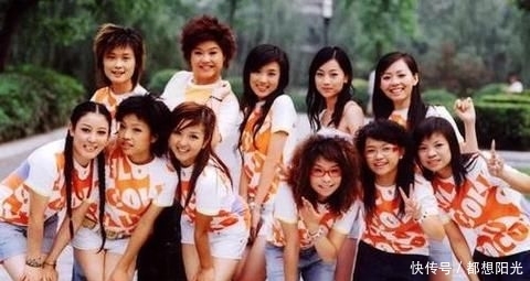  【性感】37岁超女冠军安又琪性感走穴模样大变，网友：没有李宇春的命