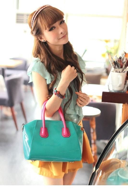 摄影:漂亮碎花裙女生甜美图