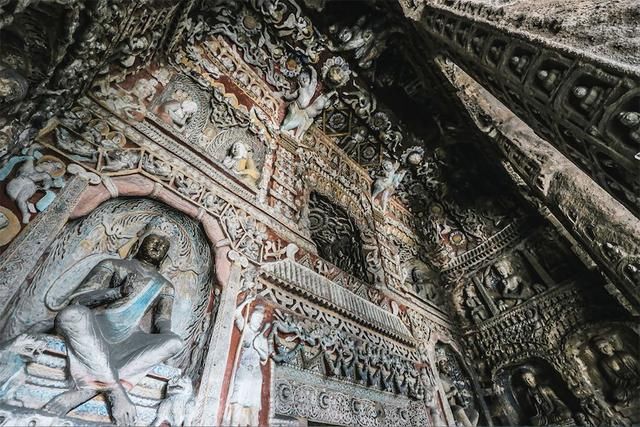 原来石窟里讲得根本不是神仙的事?