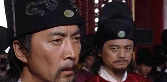 『一小』明朝一小官,向朱元璋请假六天,第七天回来了,朱元璋:把他杀了