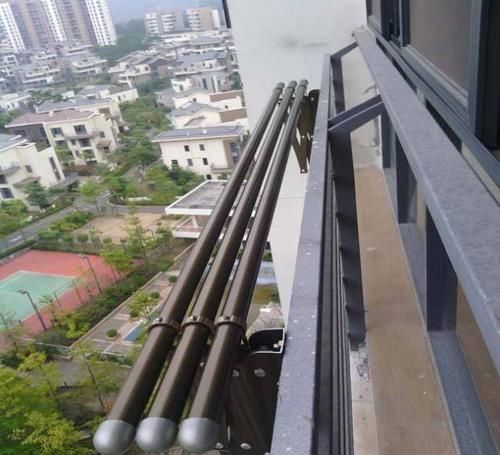 烘干机：为什么阳台只能晾衣服？不做生活阳台，洗过的衣服可以这样处理