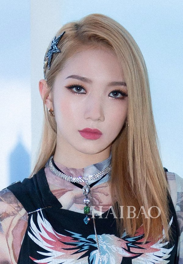 不信50款女星发型没你喜欢的!杨幂小辫超吸睛，＂璎珞＂吴谨言剪