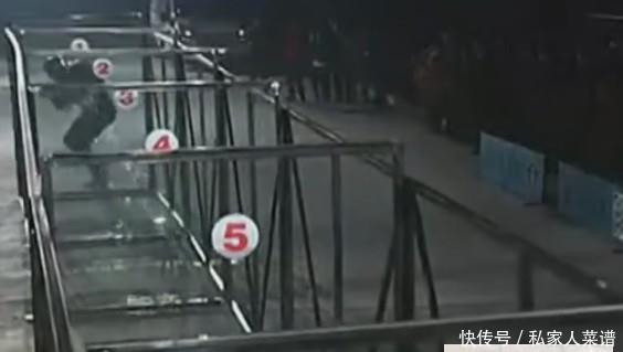 要打烂一块中国制造的钢化玻璃有多难？老外：我尽力了